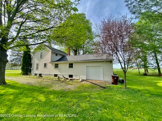 2598 N Chester Rd, Charlotte, MI 48813