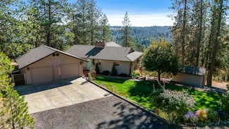 8021 S Plymouth Rd, Spokane, WA 99224