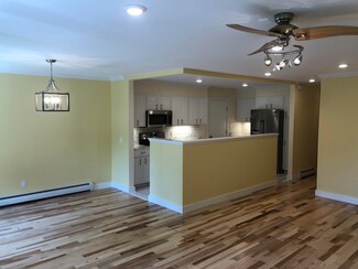 30 Pleasant St Unit 36, West Lebanon, NH 03784