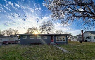 601 N Calhoun St, South Whitley, IN 46787
