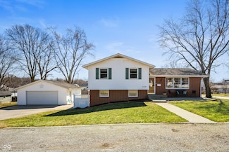 229 W Taylor St, Pendleton, IN 46064