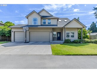197 River Loop 1, Eugene, OR 97404