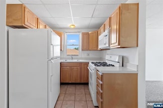 275 Centre Ave, Secaucus, NJ 07094