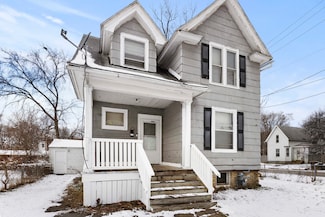 128 N Hinkley Ave, Rockford, IL 61101