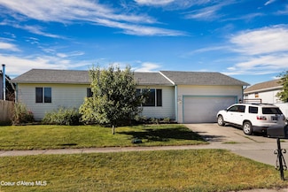 7530 W Meadow Lark Ln, Rathdrum, ID 83858