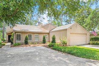 8 S Court Villa Dr, Mandeville, LA 70471