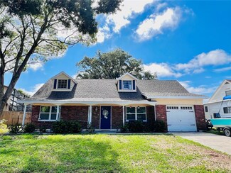 4921 Bay Crest Dr, Tampa, FL 33615