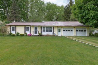 1 Draffin Rd, Hilton, NY 14468