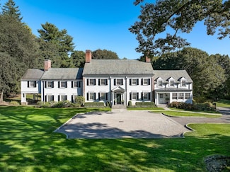 177 Old Briarcliff Rd, Briarcliff Manor, NY 10510