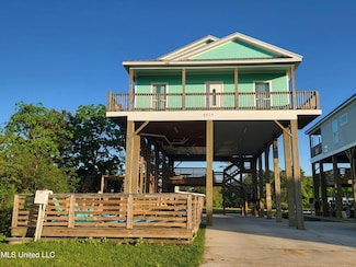 4024 Honshu St, Bay St. Louis, MS 39520