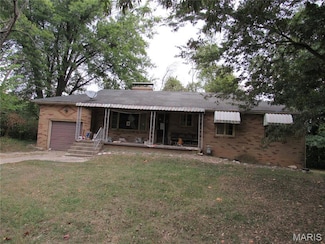 2215 Tibbitt St, Alton, IL 62002