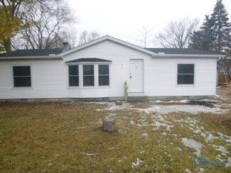 216 Bihl Ave, Northwood, OH 43619