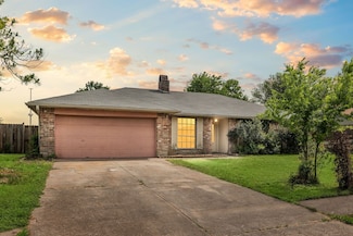 8442 Lettie St, Houston, TX 77075