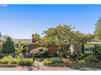 3649 SW 52nd Place, Portland, OR 97221