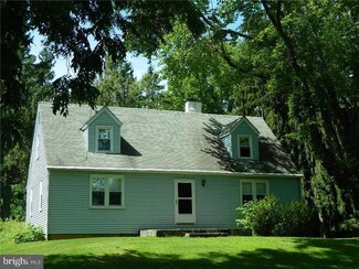 90 Diamond Rock Rd, Phoenixville, PA 19460