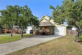 1403 S Young St, Rockport, TX 78382