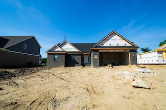4899 Skylark Dr, Monroe, MI 48161