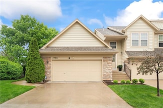 23435 W 89th Terrace, Lenexa, KS 66227