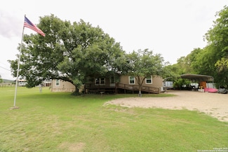 121 Tremper Trail E, Center Point, TX 78010