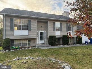 495 Jocelyne Ct, Front Royal, VA 22630