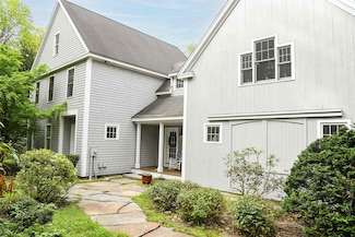 2 Parker Farm Ln, Amherst, NH 03031