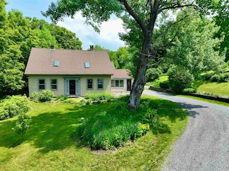 1649 New Hampshire 25a, Orford, NH 03777