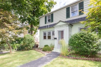 531 1/2 Willett Ave, Port Chester, NY 10573