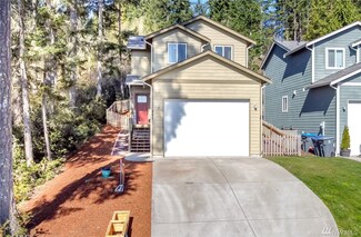 301 E Blackwell St, Allyn, WA 98524