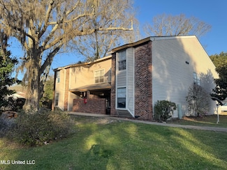 2804 Dubarry Dr, Gautier, MS 39553