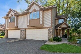 2054 Holloway Ave E, Saint Paul, MN 55109