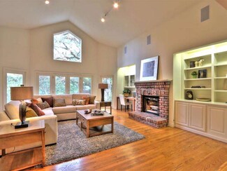 18439 Hernandez Ln, Monte Sereno, CA 95030