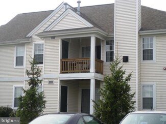 858 Honeybrook Cir Unit 18858, Stewartsville, NJ 08886