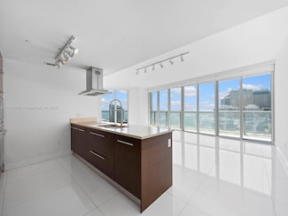 495 Brickell Ave Unit 1801, Miami, FL 33131