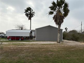 802 1st St, Bayside, TX 78340