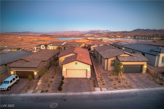 92 Stone Bluff Ln, Henderson, NV 89015