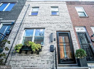 1321 S Opal St, Philadelphia, PA 19146