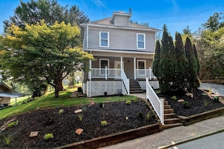 214 Orchard Ave, Bridgeport, WV 26330