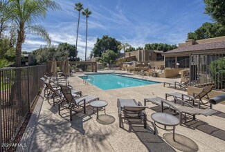 3825 E Camelback Rd Unit 139, Phoenix, AZ 85018
