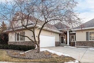 11223 Clarion Way, Hopkins, MN 55343