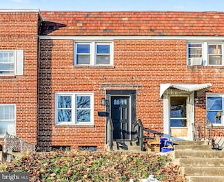 2124 Berryhill St, Harrisburg, PA 17104