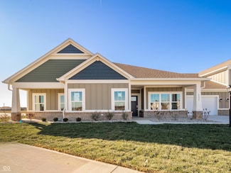 6204 Fairview Dr, McCordsville, IN 46055