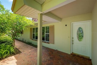 1646 Robin Hood Ln, Clearwater, FL 33764