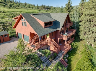 2425 E Horse Creek Rd, Jackson, WY 83001