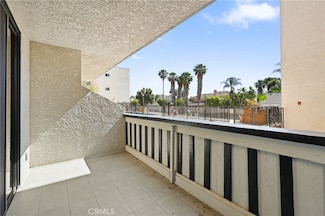19029 Nordhoff St Unit 103, Northridge, CA 91324