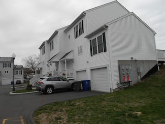 800 Seaview Ave Unit 800-4, Bridgeport, CT 06607