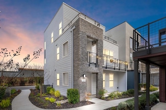 1018 Mud Pie Ln, Sacramento, CA 95814