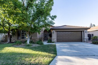 5924 W Pinedale Ave, Fresno, CA 93722