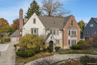 1686 Balmoral Dr, Detroit, MI 48203