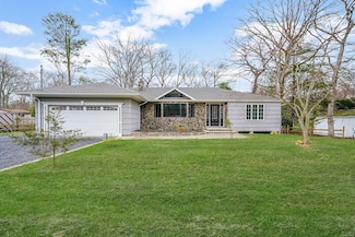 257 Southlawn Ave, Central Islip, NY 11722