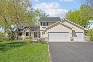 15777 Cardinal Cir, Rosemount, MN 55068